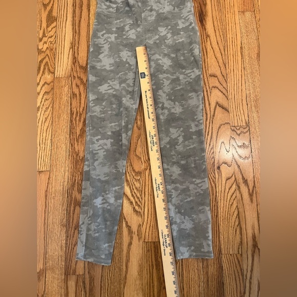 Spanx Womens Camo Jeggings Size S Pull On Slim Fit - Picture 5 of 5